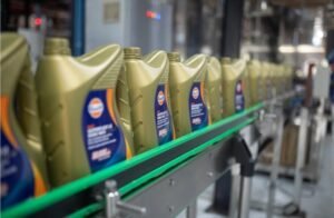Lubricant packaging breathable vent liner